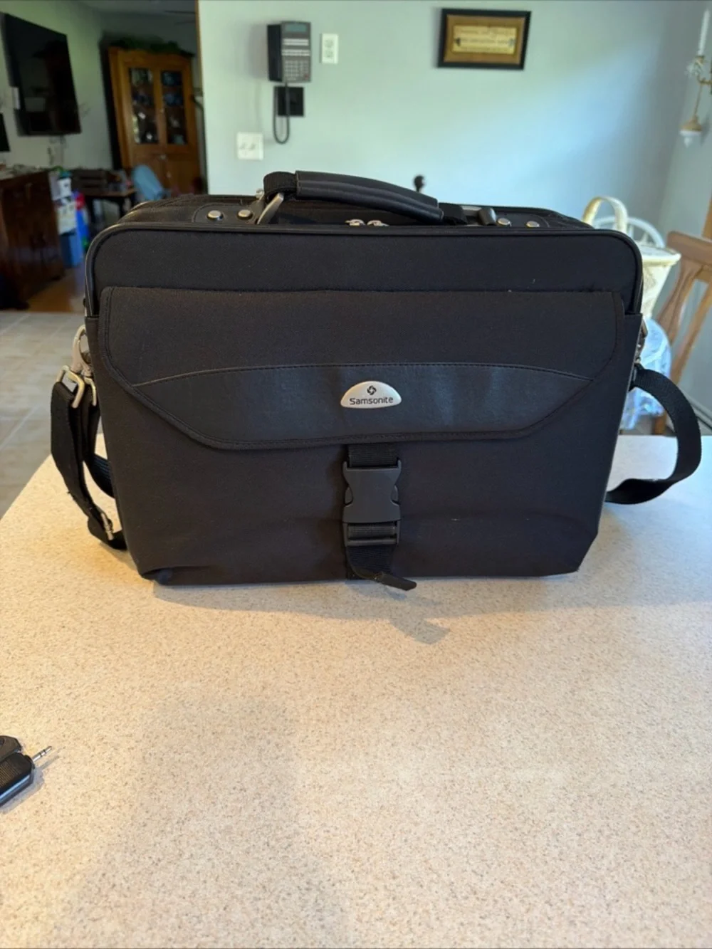 Samsonite Black briefcase Laptop Bag with adjustable shoulder straps canvas